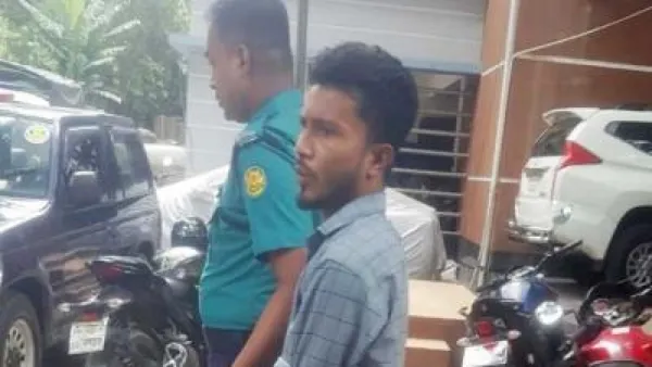 ধানমন্ডিতে রিকশাচালক আটক, পুলিশের কাছে ব্যাখ্যা চেয়েছে সরকার