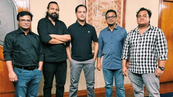 ‘দি এ টিম’ নিয়ে যুক্তরাষ্ট্রে যাচ্ছেন আসিফ আকবর