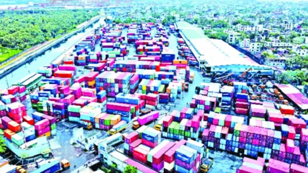 অতিরিক্ত কনটেইনারে অচলাবস্থার শঙ্কায় চট্টগ্রাম বন্দর 