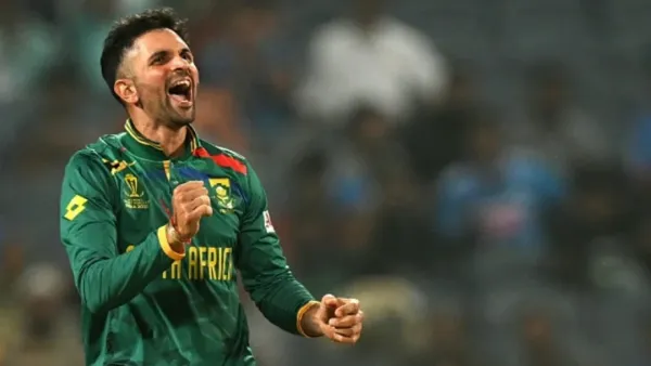 অস্ট্রেলিয়াকে কাঁদিয়ে শ্রেষ্ঠত্বের মুকুট পড়লেন মহারাজ