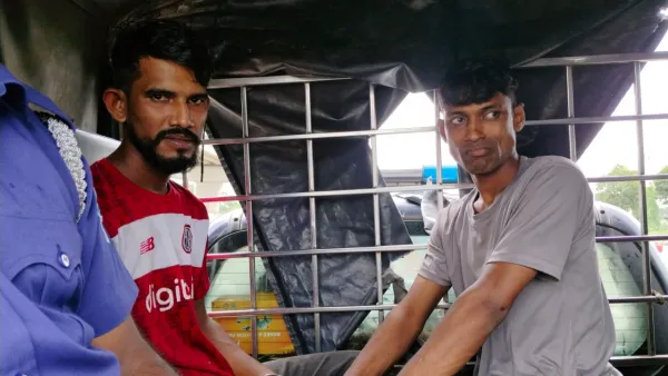 ছাত্রীকে বাসে ধর্ষণচেষ্টার অভিযোগ, গ্রেপ্তার ২ 