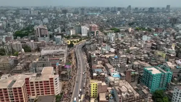 বায়ুদূষণের শীর্ষে জাকার্তা, সহনীয় ঢাকার বায়ু