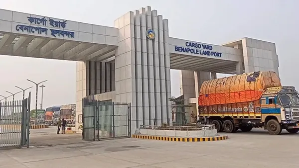 বেনাপোল দিয়ে এল ৫২৫ টন চাল 