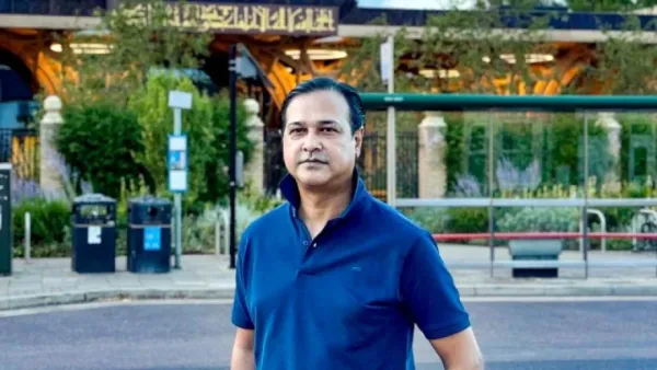 ‘ঐ চেয়ার নির্লজ্জদের জন্যই’