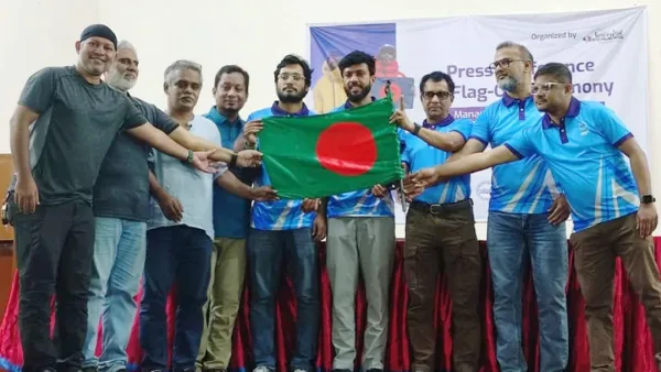 মাউন্ট মানাসলু অভিযানে যাচ্ছেন বাবর ও তানভীর