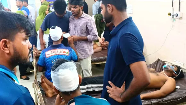 কুপিয়ে ছাদ থেকে ফেলে দেওয়া হয় চবির দুই শিক্ষার্থীকে