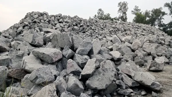 মধ্যপাড়া খনিতে ৪ দিন পর পাথর উত্তোলন শুরু