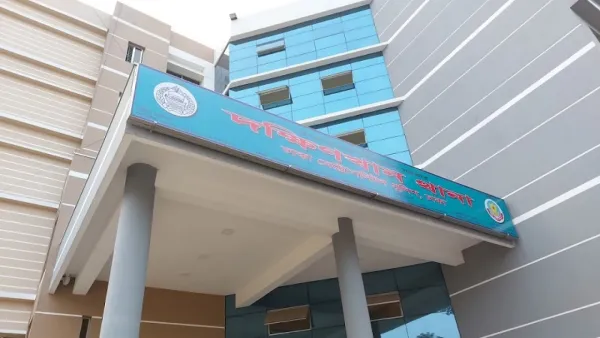 পরকীয়া সন্দেহে স্ত্রীকে হত্যা প্রবাস ফেরত স্বামীর