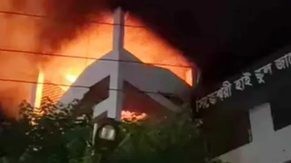 মৌচাকে মসজিদে লাগা আগুন নিয়ন্ত্রণে 