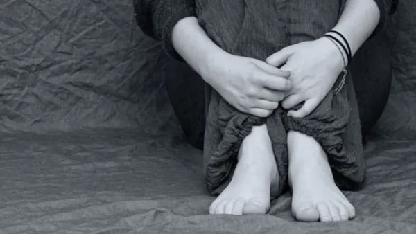 ধর্ষণের শিকার কিশোরীকে ধর্ষকের বাসায় পাঠাল সরকারি কর্মকর্তা