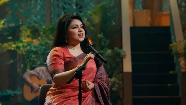 মেয়ের কণ্ঠে ‘মহানায়কের গান’