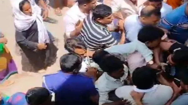 পুলিশের ওপর হামলা চালিয়ে আসামি ছিনতাই