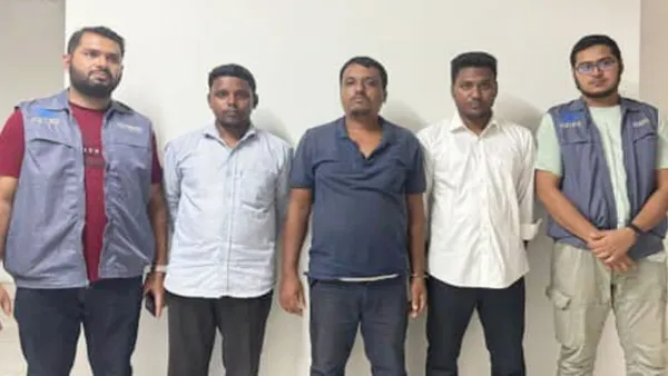 প্রলোভন ও ফাঁদে ফেলে কোটি টাকা হাতিয়ে নেওয়ার অভিযোগে গ্রেপ্তার ৩ 