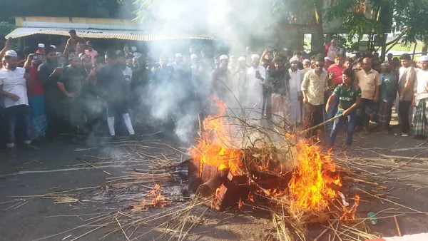 ইমাম মাহাদী (আ.) দাবিকারী নুরালের লাশ কবর থেকে তুলে পোড়াল ‘তৌহিদি জনতা’