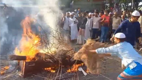 কোথায় গে‌ল নুরাল পাগ‌লার দাহকৃত মরদেহের শেষ অংশ?
