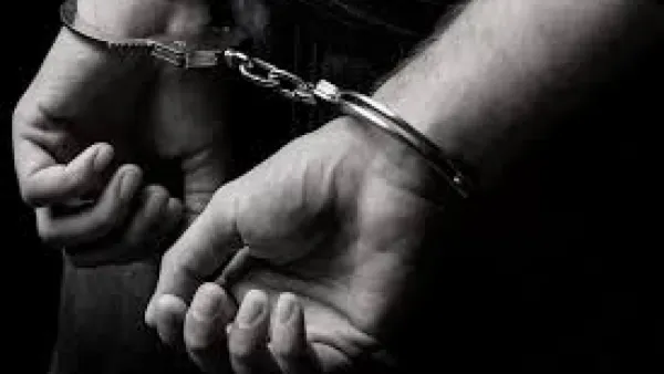 পুলিশ হেফাজত থেকে হাতকড়াসহ পালাল আসামি