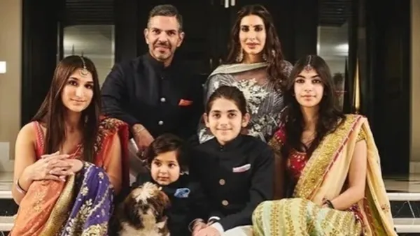 সঞ্জয়ের সম্পত্তি নিয়ে ঝামেলা, জোরপূর্বক স্বাক্ষরের অভিযোগ