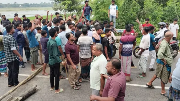 ফরিদপুরে টানা তৃতীয় দিনের মতো মহাসড়ক অবরোধ
