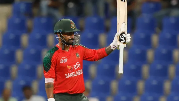 মাহমুদউল্লাহকে ছাড়িয়ে ছক্কার ‘রাজা’ লিটন