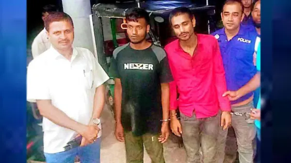 চালকের গলা কেটে অটোরিকশা ছিনতাই, গ্রেপ্তার ২