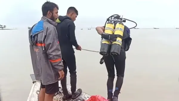 স্পিডবোট ডুবিতে শিশুর মরদেহ উদ্ধার, নিখোঁজ আরও ৩