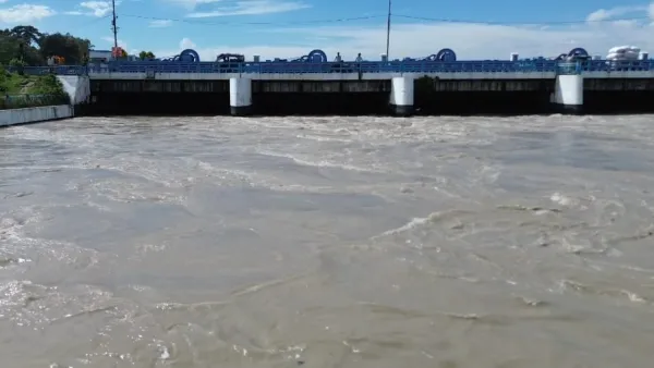 উজানের ঢলে বেড়েছে তিস্তার পানি, বন্যার আশঙ্কা