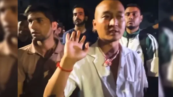 নেপালে নতুন প্রধানমন্ত্রীরও পদত্যাগ চায় আন্দোলনকারীরা