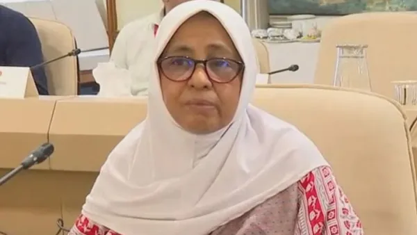 চিকিৎসার জন্য সিঙ্গাপুর গেলেন স্বাস্থ্য উপদেষ্টা