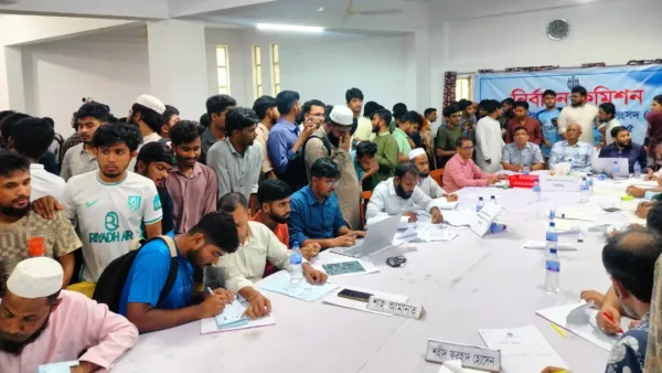 চাকসুতে প্যানেল দিচ্ছে না বাগছাস