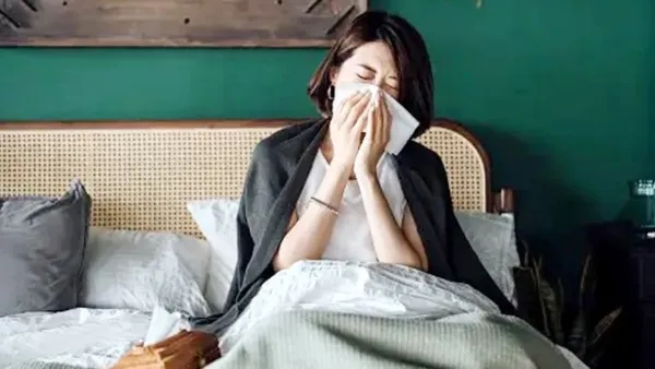 বৃষ্টিতে ভিজে জ্বর আসলে করণীয়