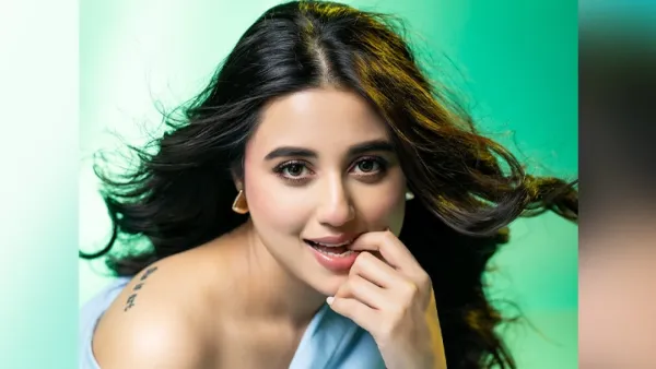 শর্ত দিয়ে ঘনিষ্ঠ দৃশ্যে অভিনয়ে রাজি :স্বস্তিকা