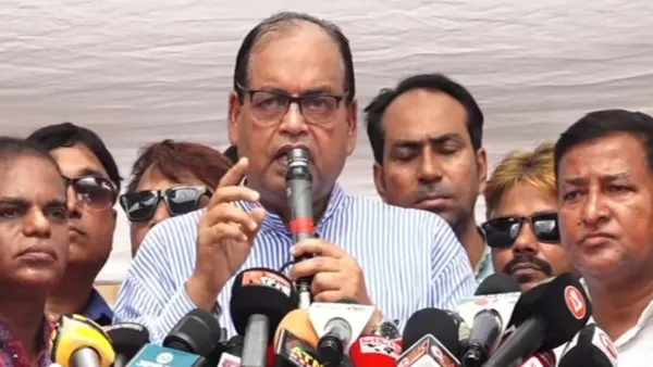 পতিত স্বৈরাচার ভারতে বসে ষড়যন্ত্র করছে: দুদু