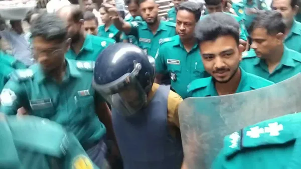 ‎সনি হত্যায় সাজা খাটা টগর অস্ত্র মামলায় ২ দিনের রিমান্ডে