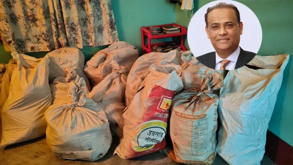 সাবেক ভূমিমন্ত্রীর বিদেশে সম্পদ অর্জনের ২৩ বস্তা নথি জব্দ