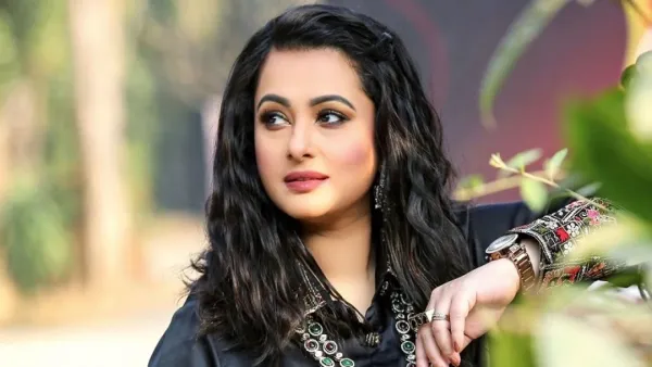 যে কারণে অভিনয়ে ফিরতে পারছেন না পূর্ণিমা