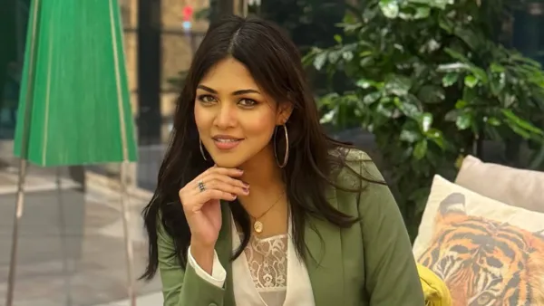 সেই হাসির কারণে ৫ আগস্টের পর অনেক ভুগেছি: পিয়া 