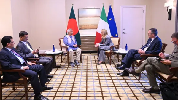 ইতালি প্রধানমন্ত্রীর সঙ্গে প্রধান উপদেষ্টার বৈঠক, নিরাপদ অভিবাসন নিয়ে আলোচনা 