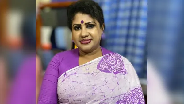 সাতক্ষীরায় আ. লীগ নেত্রী ও সংগীতশিল্পী রত্না গ্রেপ্তার