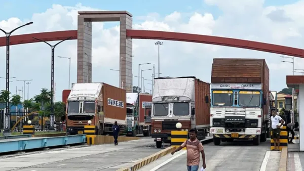 বেনাপোল বন্দর দিয়ে ভারত থেকে ৭১০০ টন চাল আমদানি