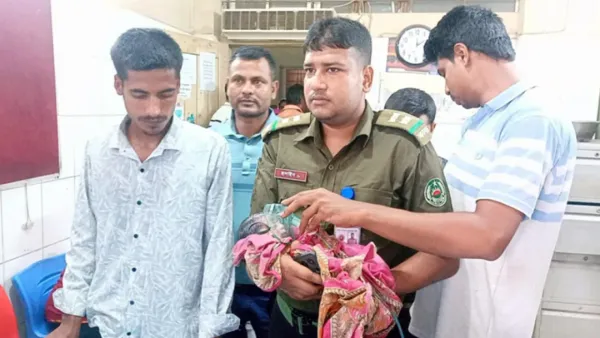 বাঁশবাগান থেকে ভেসে আসছিল কান্নার আওয়াজ!