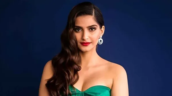 আবারও মা হতে যাচ্ছেন সোনম কাপুর