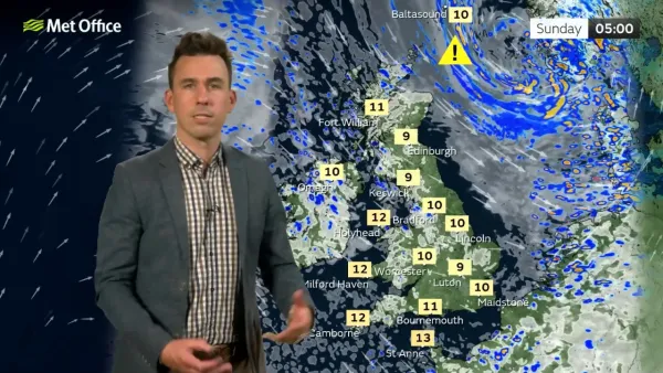 আয়ারল্যান্ডে ঝড় ‘এমি’র তাণ্ডবে এক ব্যক্তি নিহত এবং লাখো বাড়িতে বিদ্যুৎ বিচ্ছিন্ন