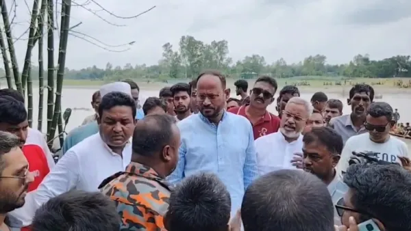 নদীতে ডুবে মারা যাওয়া শিশুর পরিবারের পাশে বিএনপি নেতা টুকু