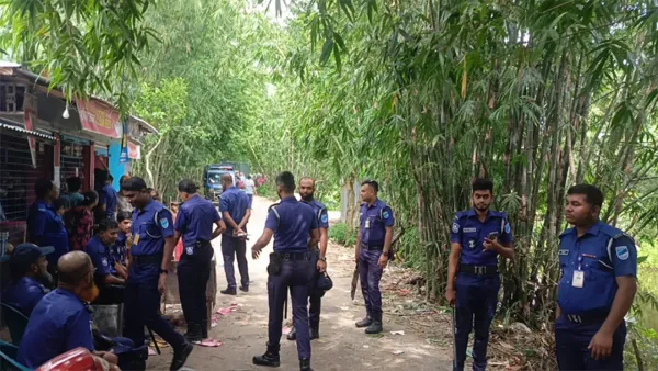 ‎ফরিদপুরে কেরাম খেলা নিয়ে দুই পক্ষের সংঘর্ষে আহত ১৫, বাড়িঘর ভাঙচুর