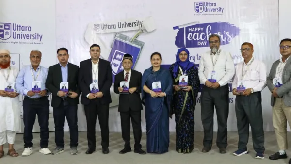 বিশ্ব শিক্ষক দিবসে উত্তরা ইউনিভার্সিটিতে শিক্ষকদের সম্মাননা প্রদান