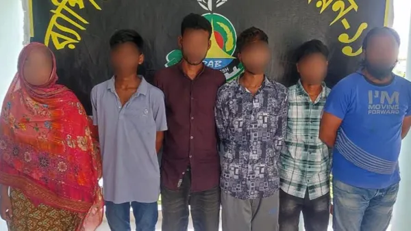 নারায়ণগঞ্জে ‘শীর্ষ সন্ত্রাসী’ সাহেব আলীর স্ত্রী-ছেলেসহ আটক ৬ 