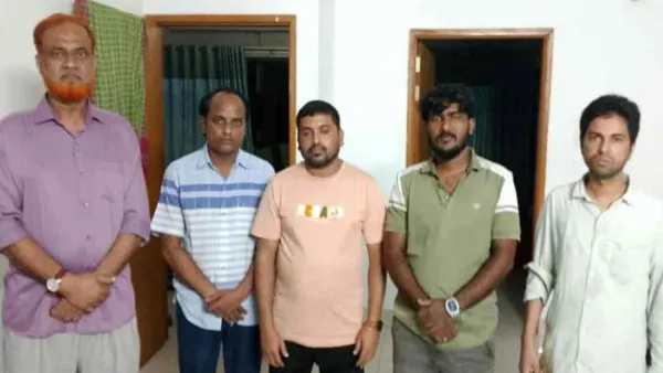 ধামরাইয়ে সাবেক চেয়ারম্যানসহ আওয়ামী লীগের ৫ নেতা গ্রেপ্তার