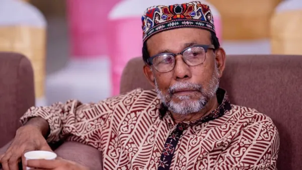 নির্মাতাকে দুষলেন নরেশ ভূঁইয়া