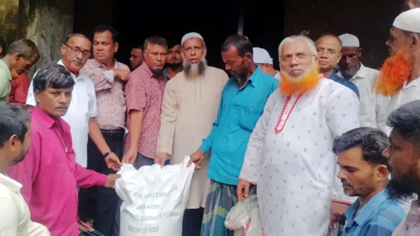 চাঁদপুরে খাদ্য সহায়তা পেলেন ৪৫ হাজার জেলে