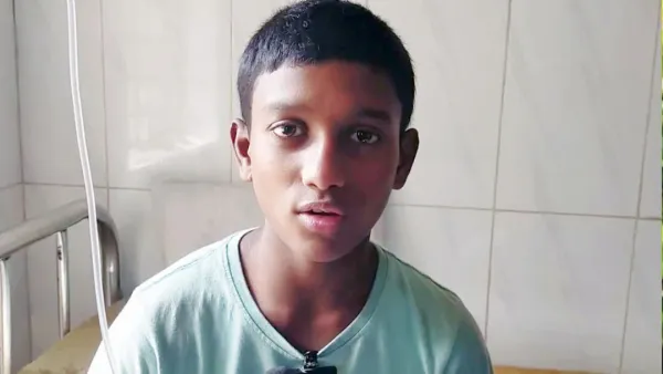 মাদ্রাসাছাত্রকে পিটিয়ে জখম, শিক্ষক পলাতক